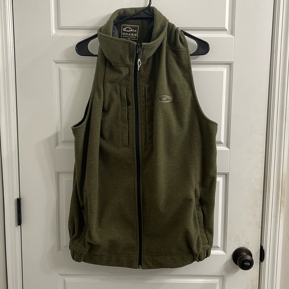 Drake Vest with 2 chest pockets and 2 side pockets